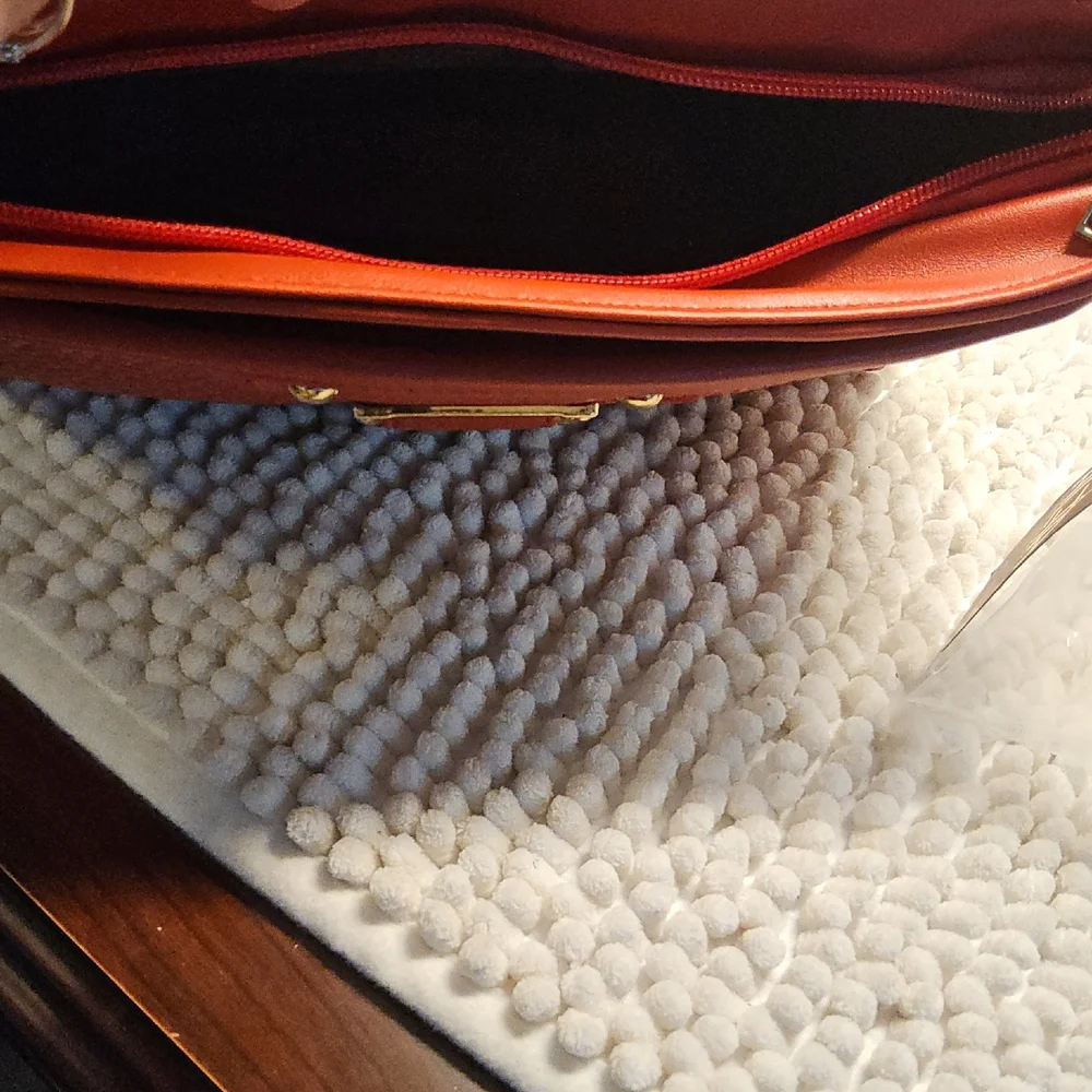 NWOT Red Crossbody Bag by Alfa Bags - Picture 9 of 9